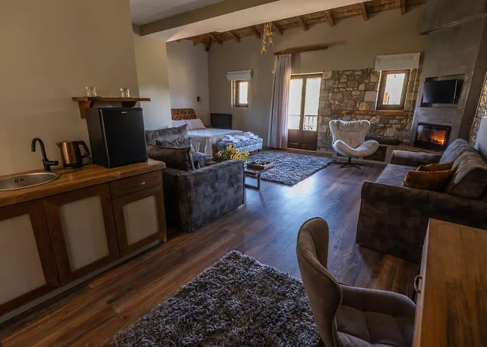 Mylaon Boutique & Vytina